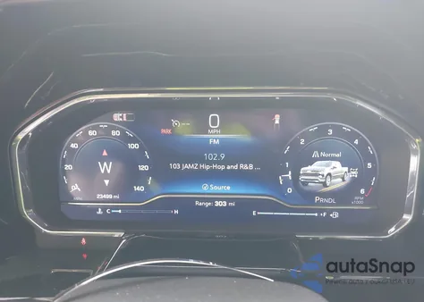 2025 Chevrolet Silverado 1500 4Wd Standard Bed Lt z USA, uszkodzony, nr VIN 1GCUKDEDXSZ129831